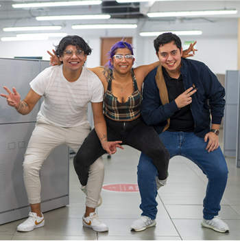 Equipo Profesional de MC Corporativo Muñoz - Expertos en Soluciones Tecnológicas
